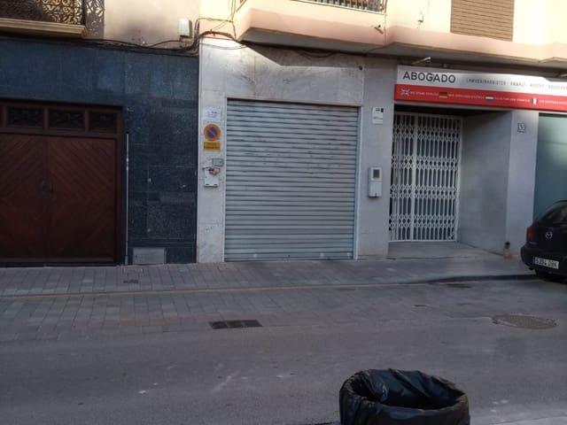 Garaje en venta en Pinoso, Alicante