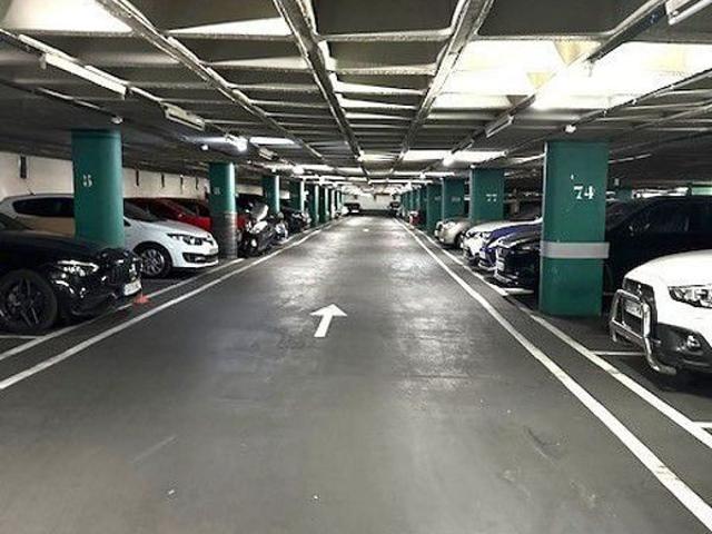 Garaje en venta en plaza Catalunya, Sant Boi de Llobregat, de 12 m² por 8.000