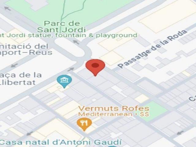 Garaje en venta en plaza De la Llibertat, Reus, de 3 m² por 740