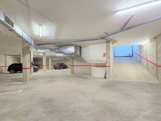 Garaje en venta en plaza De Ponent, Riudoms, de 2 m² por 2.500