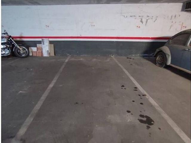 Garaje en venta en plaza Europa, Sant Sadurní d´Anoia, de 12 m² por 10.000