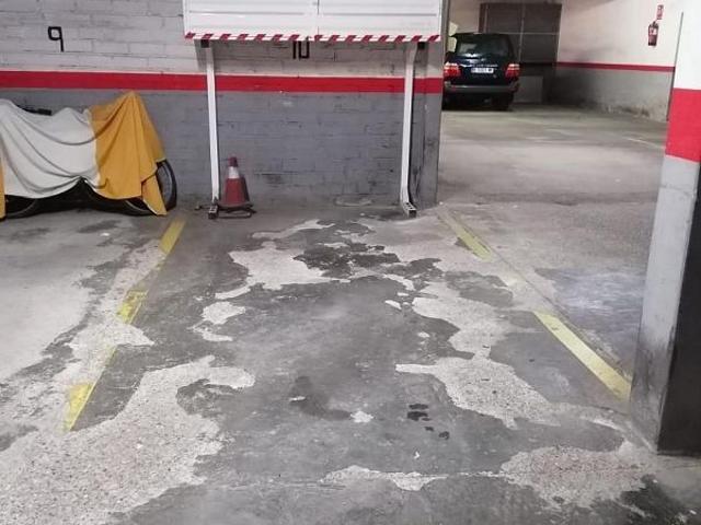 Garaje en venta en Prat de Llobregat, El, de 10 m² por 39.000