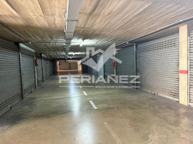 Garaje en venta en Prat de Llobregat, El, por 43.000