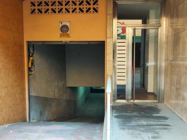 Garaje en venta en Ronda Ferran Puig, 16