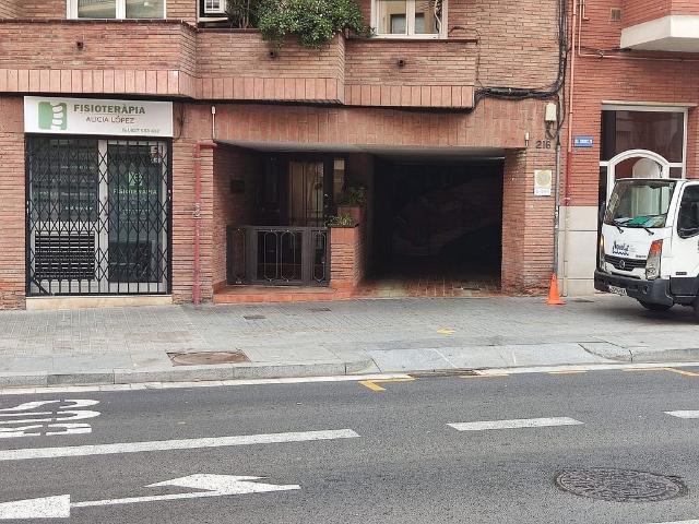 Garaje en venta en rambla De la Muntanya, Barcelona, de 16 m² por 26.500