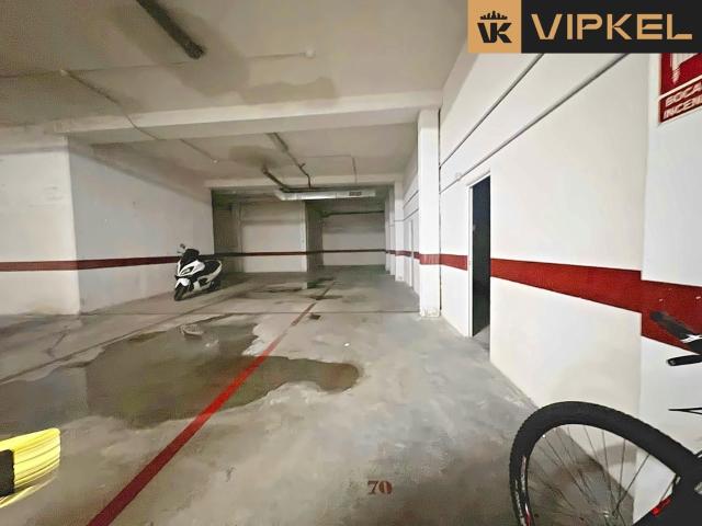 Garaje en venta en Ribeira La Coruña