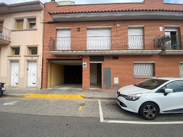 Garaje en venta en Rubí, de 10 m² por 7.500