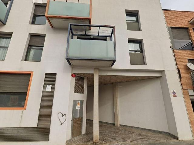 Garaje en venta en Rubí, de 27 m² por 5.335