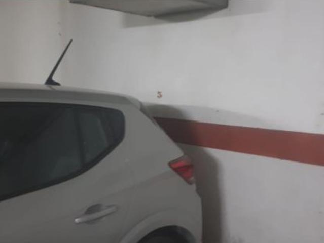 Garaje en Venta en Totana