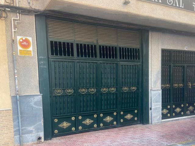 Garaje en venta en Torrevieja Alicante