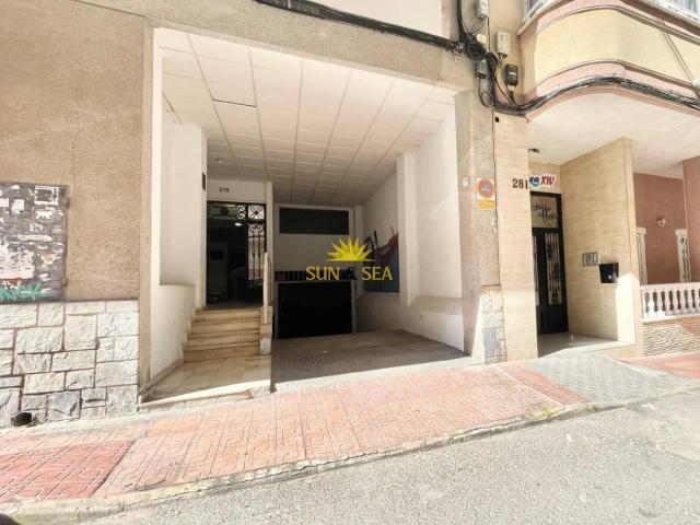 Garaje en venta en Torrevieja Alicante
