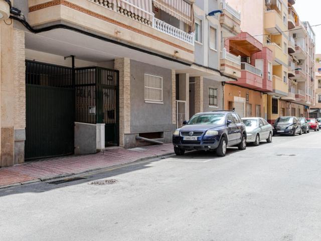 Garaje en venta en Torrevieja Alicante