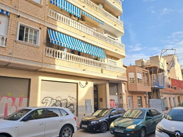 Garaje en venta en Torrevieja, Piscinas Naturales