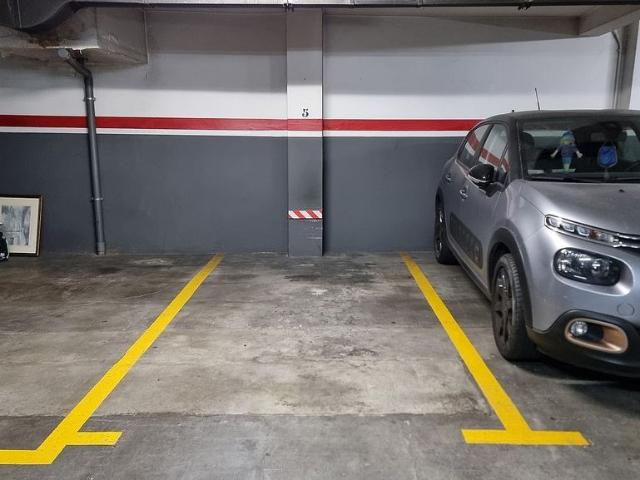 Garaje en venta en travesía Torrent de Les Flors, Barcelona, de 8 m² por 15.000