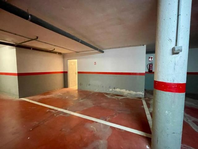 Garaje en venta en Valdepeñas, Paseo de la Estacion