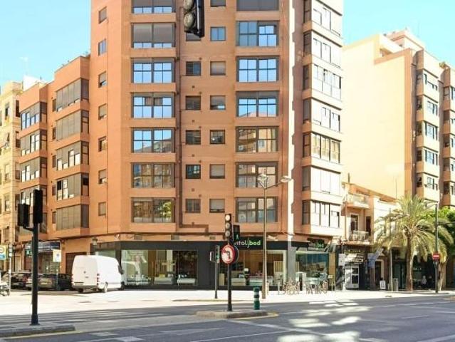 Garaje en venta en Valencia, Russafa Ruzafa