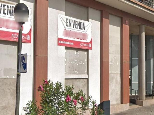 Garaje en venta en Vilanova I La Geltrú