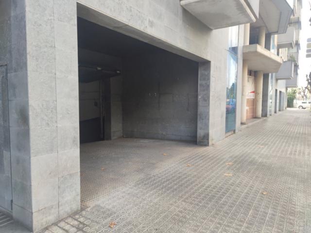 Garaje en venta en Vilanova i la Geltrú, Ronda Iberica