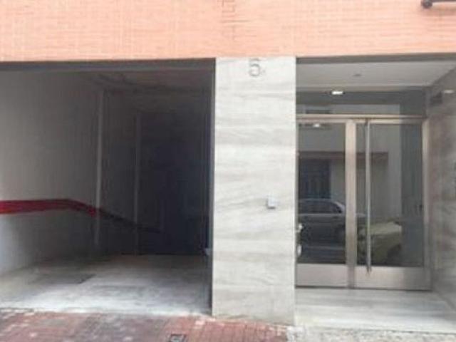 Garaje en venta. Sevilla