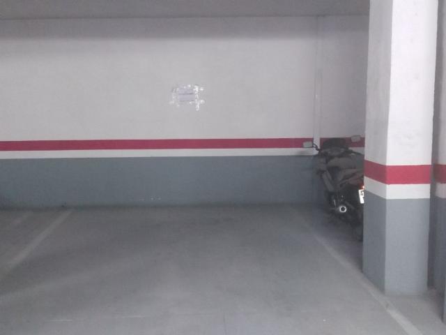 GARAJE EN VENTA ZONA AUDITORIO O F E R T A