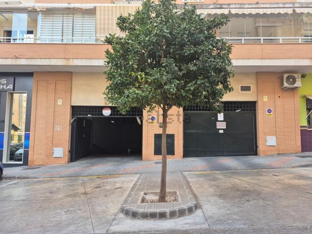 Garaje, El Consul El Romeral, Málaga