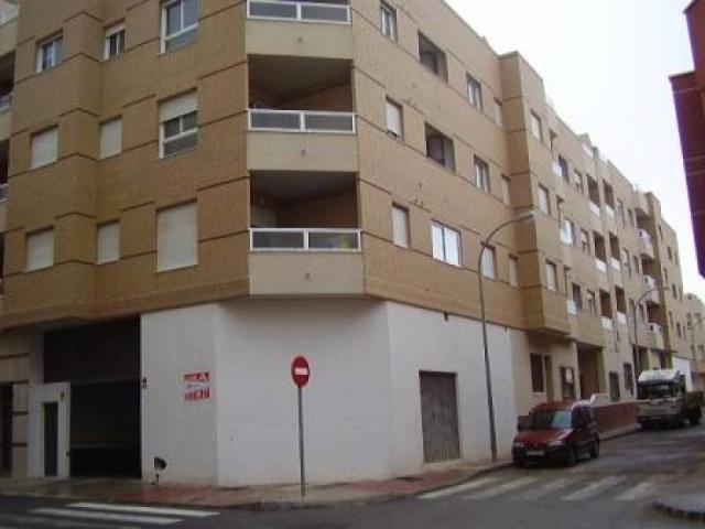 GARAJE O ALMACÉN EN SOTANO