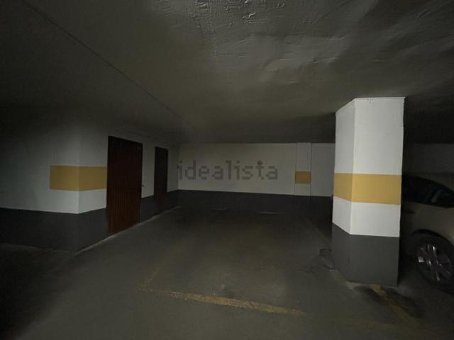 Garaje, Los Pajaritos, Granada