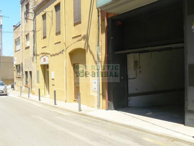 Garaje, La Bisbal d&apos Empordà
