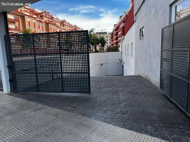 GARAJE MUY AMPLIO IDEAL PARA COCHE Y MOTO