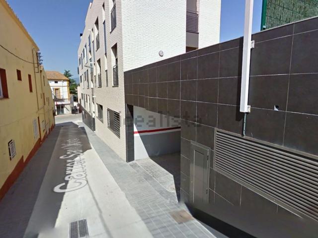 Garaje, Sils