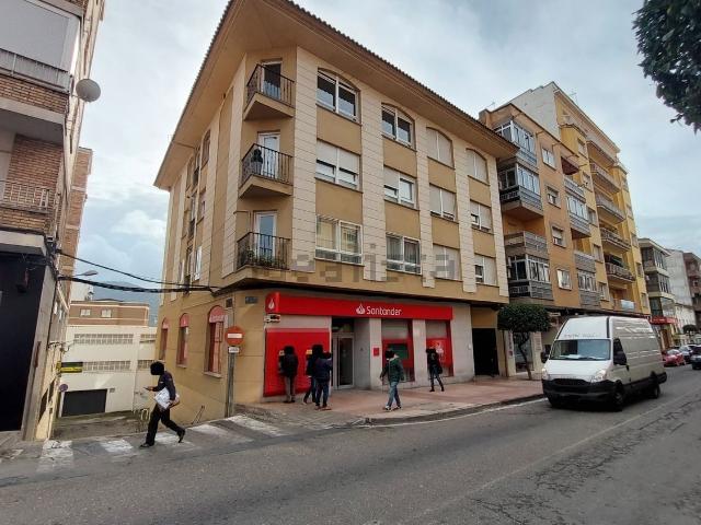 Garaje, Plasencia