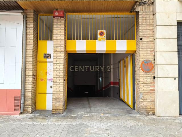 Garaje, Plaza de Toros, Granada