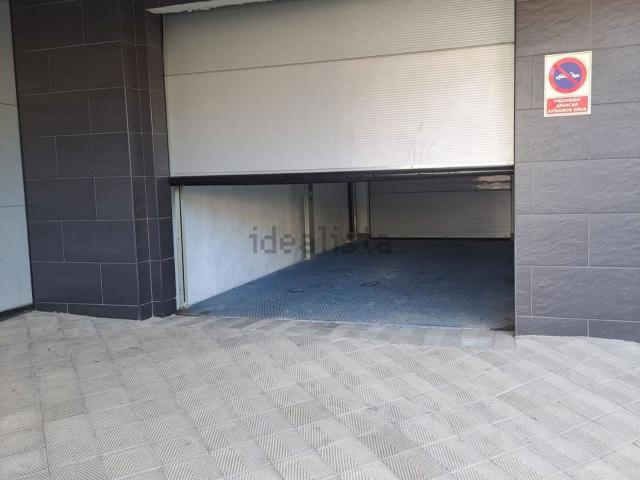 Garaje, Roses