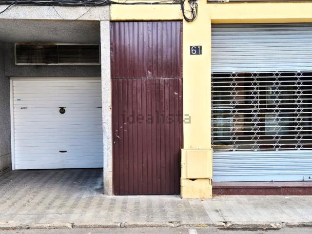 Garaje, Roses