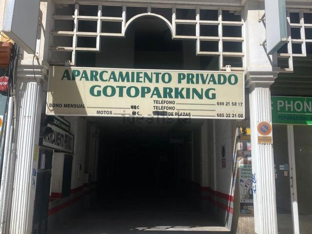 Garaje, Camino Viejo de Málaga, Vélez Malaga