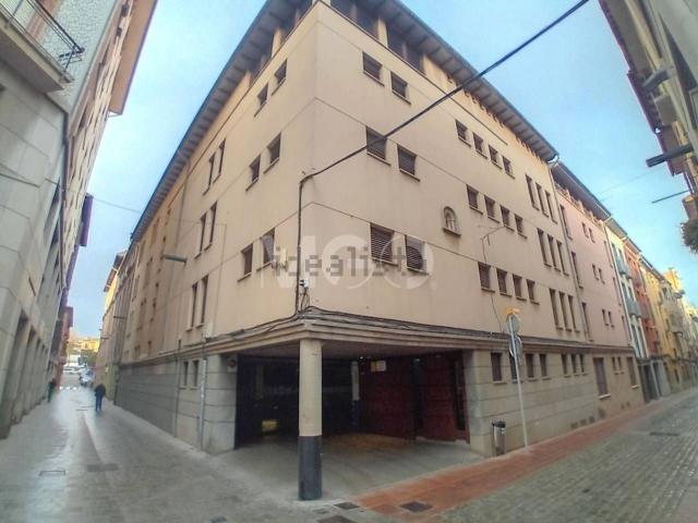 Garaje, Vic