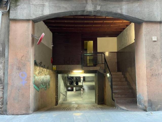 Garaje, Vic