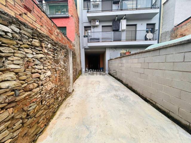 Garaje, Vic