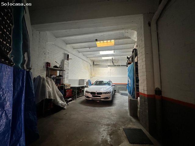 Garaje/Almacén 40 m2 a pie de calle en Manresa