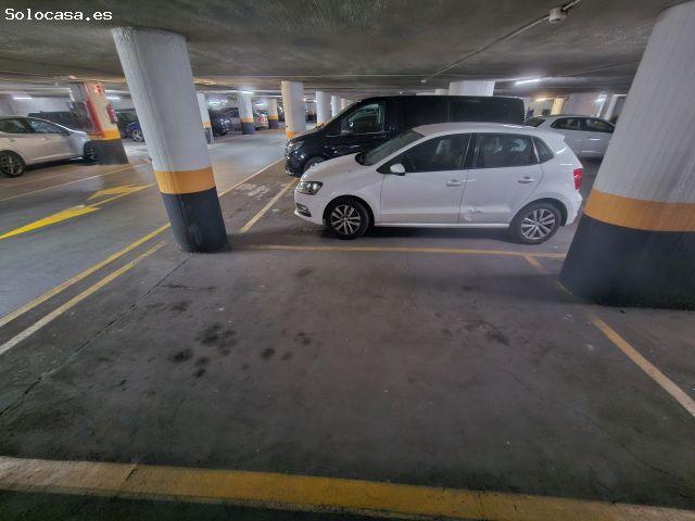 Garaje/Parking en Alquiler en Madrid de las Caderechas, Madrid