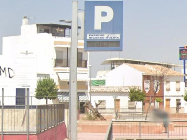 Garajes en venta. Puente Genil