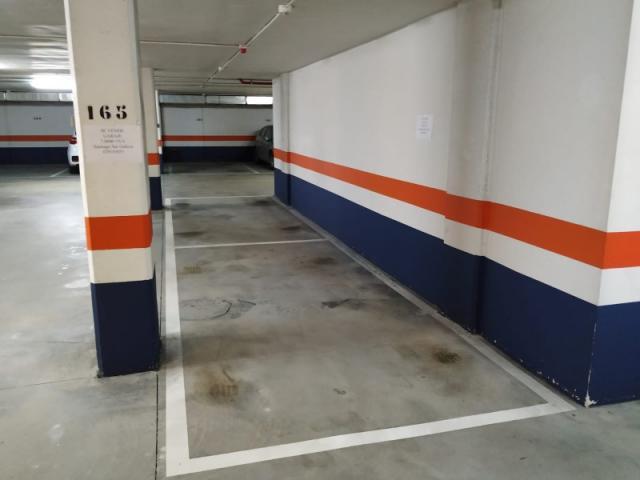 Garajes/Estacionamento Ames Ames LS88202976