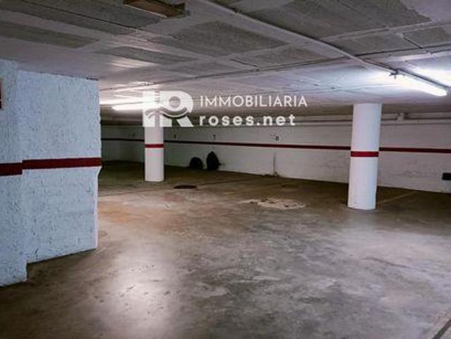 Garajes/Estacionamento Llanca Girona 97100778