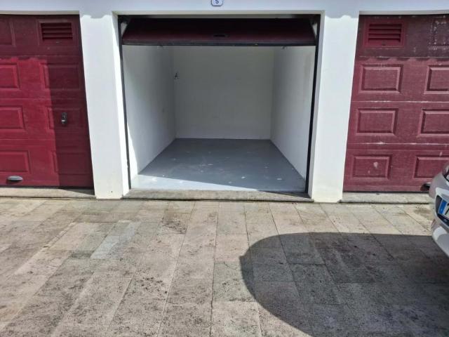 Garajes/Parking Ponta Delgada Ilha de São Miguel ELS101994339