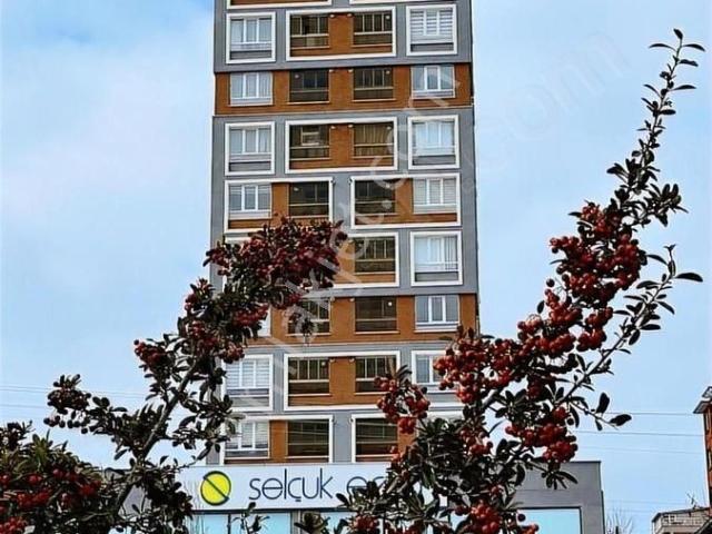 Garanti Emlak'tan/ Cadde Üzeri/ Makul Fiyatta 2+1 Satılık Daire!