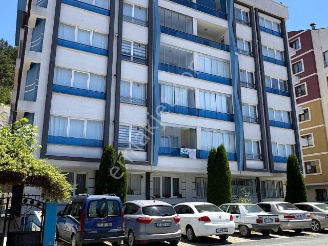 Garanti Emlak'tan Park Mavi Apartmanı'nda Satılık Lüks 2+1 Daire
