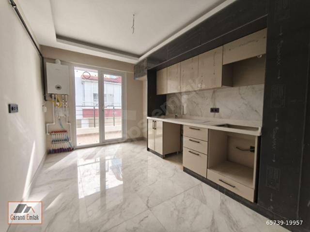 GARANTİ EMLAK'TAN YILDIZTEPE'DE 3+1 ARA KAT DAİRE
