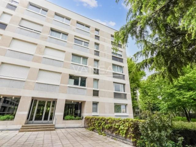 Garches Appartement familial avec terrasse