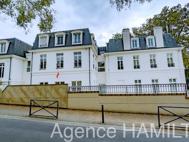 Garches quartier Mairie, beau T3 de 72m2 avec parking vendu loué