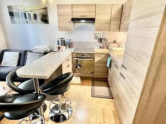 Garches 92380 Achat / Vente appartement 2 pièces t2 parking